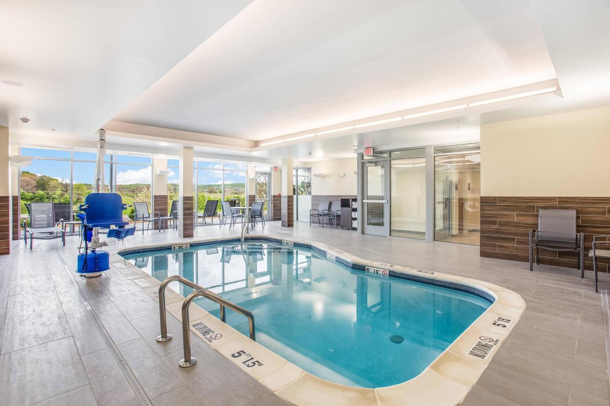 Fairfield Inn & Suites רולה מראה חיצוני תמונה