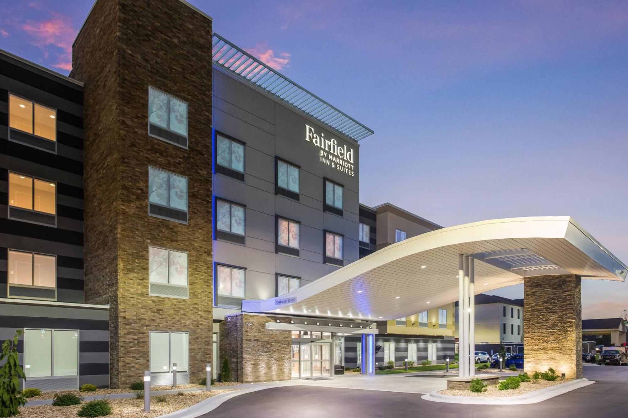 Fairfield Inn & Suites רולה מראה חיצוני תמונה